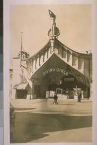 P.P.I. [Panama-Pacific International] Exposition. [Diving Girls entrance, The Zone.]