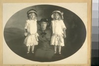 Mrs. Geo. Blum and two daughters, 1916