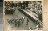 The Market Street Rail Road. Lifting a horse up out of a basement where he had fallen in, opposite the Fly trap Restaurant on the North side of Market St. near Sansome St. Nov. 28/27, and the damage done the horse was a littler bark [sic] taken off his side