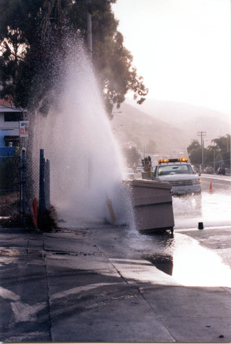 Broken water pipe near Malibu Inn, 1999