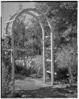 E. N. Bender residence, trellis, Pasadena, 1931