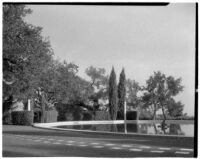 George Owen Knapp residence, reflecting pool with Aphrodite statue, Montecito, 1931