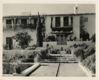 Grant residence, exterior of house with garden, Beverly Hills, 1931