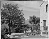 Barton Hepburn residence, patio and house, Beverly Hills, 1930-1931