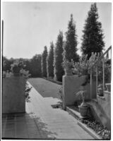 W. R. Dunsmore residence, view from terrace towards lawn with exedra, Los Angeles, 1930