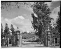 Gated entrance to Forest Lawn Memorial Park, Glendale, 1930