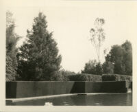 Wright Saltus Ludington residence, hedges and trees surrounding oval reflecting pool, Montecito, 1931