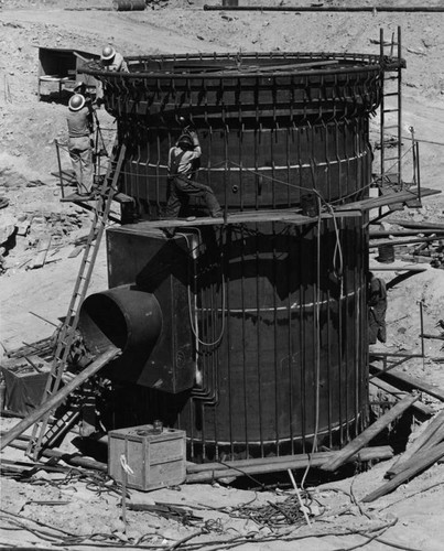Construction on core liner for Sodium Reactor Experiment reactor