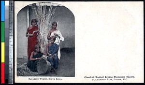 Canarese women posing with harvesting items, South India, ca.1900-1920