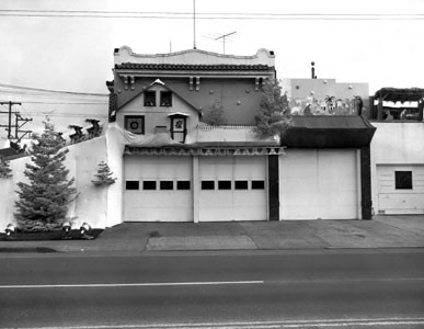 Christmas decorations at Albany Firehouse