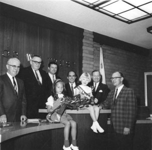 City Officials and contestants from Miss Sweetheart of Albany Contest