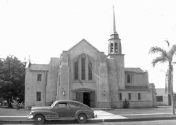 Facade of Community Congregational Church