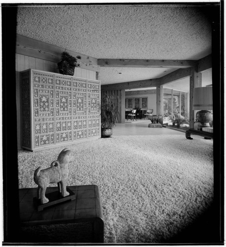 Hoffman, Mr. and Mrs. Maximillian E., residence. Living room