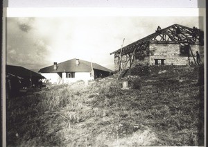 Das Waisenhäuschen Bafut im Bau - Feb. 1938, vom Westen gesehen