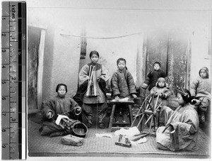 Women showing various stages of thread, Pang Chuang, Shandong, China, ca.1890