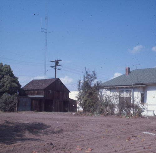 Barn on W. 4th Street as seen in June 1968
