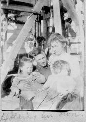 Foster John Riddell family, about 1905