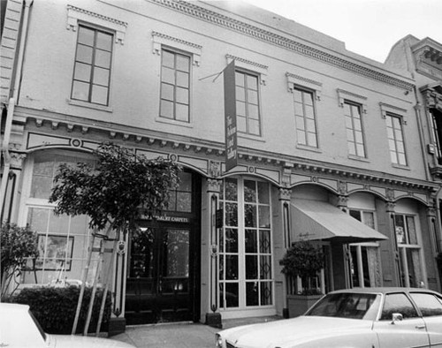 [Exterior of the Arlene Lind Gallery, Jackson Square]