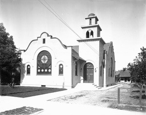 Exterior view of Pasadena's First Adventist (Christian) Church, ca.1910