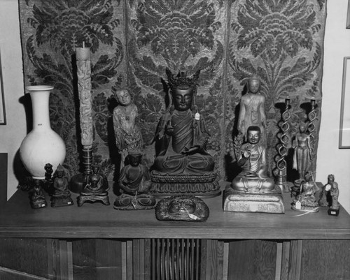 Sach's collection of Buddahs