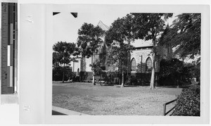 Side view of Sacred Heart Church, Honolulu, Hawaii, ca. 1920-1940