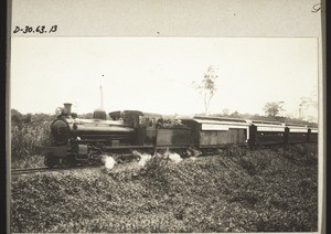 Eisenbahnzug b. Kumase