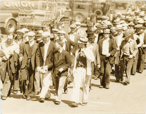 [Longshoremen marching during the strike of 1934]