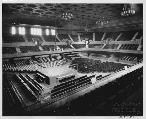 Memorial Auditorium as Boxing Venue