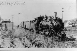 Freight train at Valley Ford