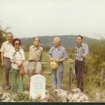 JACLers Pose in Front of Okei's Grave