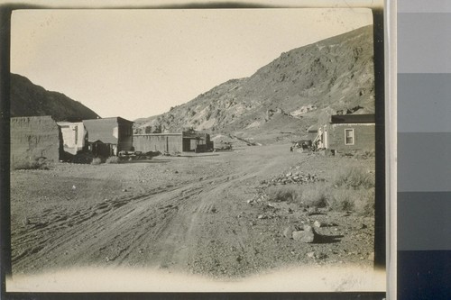 Jan. 15 left Cave Springs at 9:40 headed for Yermo, from which place went to the old town site of