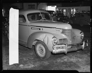 1939 DeSoto sedan, owner Thorne, Southern California, 1940