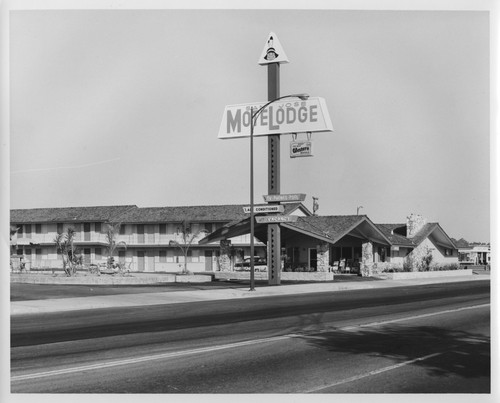 View of the San Jose MoteLodge With Signature Signage