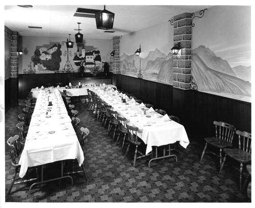 Traditional Horseshoe Table Arrangement at the San Jose Garden City Hofbrau Rest