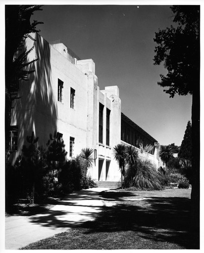 View of the San Jose State College Central Classroom Building