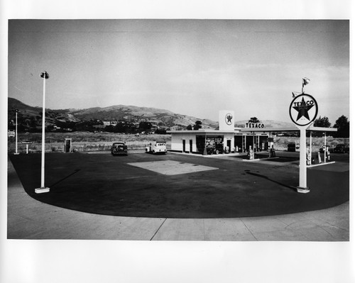 Image of a Texaco Gas Station in San Jose, California