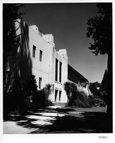 View of the San Jose State College Central Classroom Building