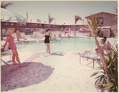 Oxnard MoteLodge Guests Enjoying Themselves at the Motel Pool