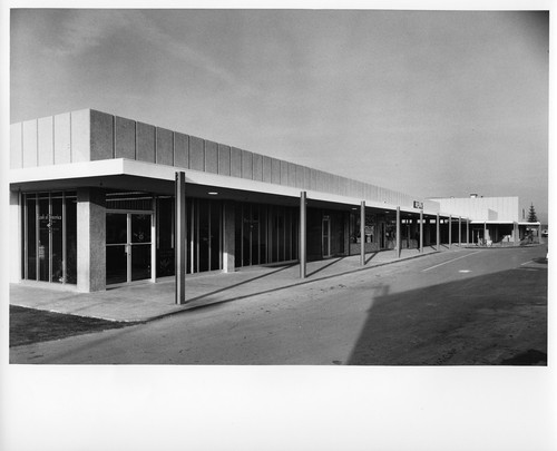 Side View of Lowell Foods at the Foxworthy Shopping Center