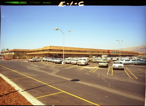 Exterior View of the San Jose East Side K-Mart and Parking Lot