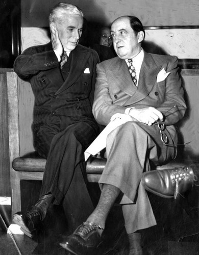 Giesler with Chaplin in court
