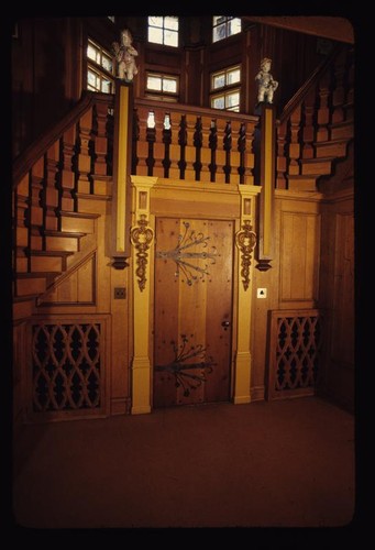 Wyntoon, Brown Bear House, interior, staircase, ceramic statues, hinges, Olson