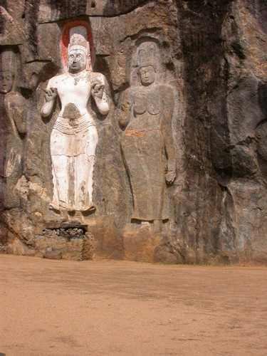 Buduruwagala Buddhist statues: Mahāyāna tradition
