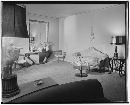 Shamrock Hotel: Keck, Howard B., residence. Living room