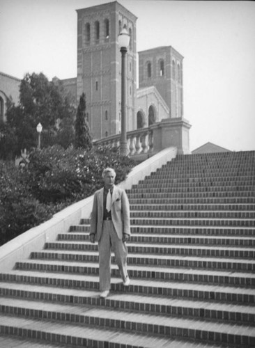 Herman Schultheis in front of Royce Hall, U.C.L.A