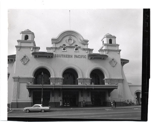 [Southern Pacific depot on 3rd Street]