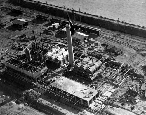 Aerial, unidentified oil refinery