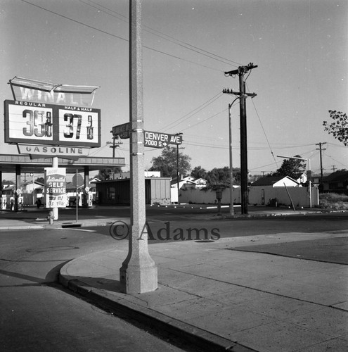 Gasoline Station, Los Angeles, 1973