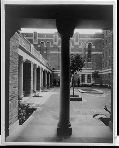 Courtyard, Edward L. Doheny Jr. Memorial Library, ca. 1932