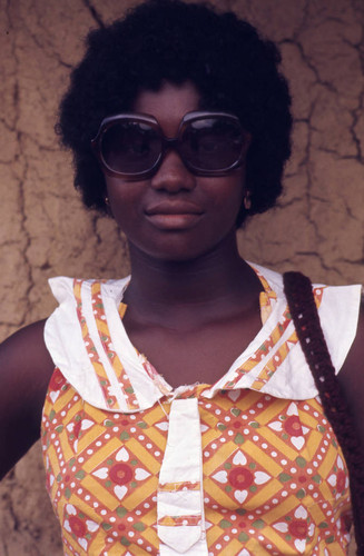 Woman with sunglasses portrait, San Basilio de Palenque, 1976
